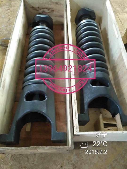 小松PC650-8挖掘機漲緊油缸