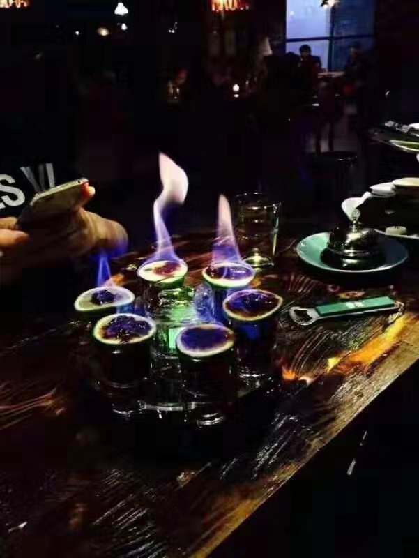 沈陽學習調(diào)酒的學校-怎么學習調(diào)酒-艾菲爾-專業(yè)操作
