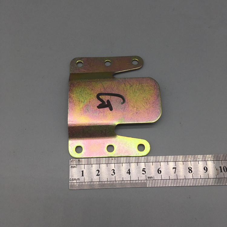 連接片16
