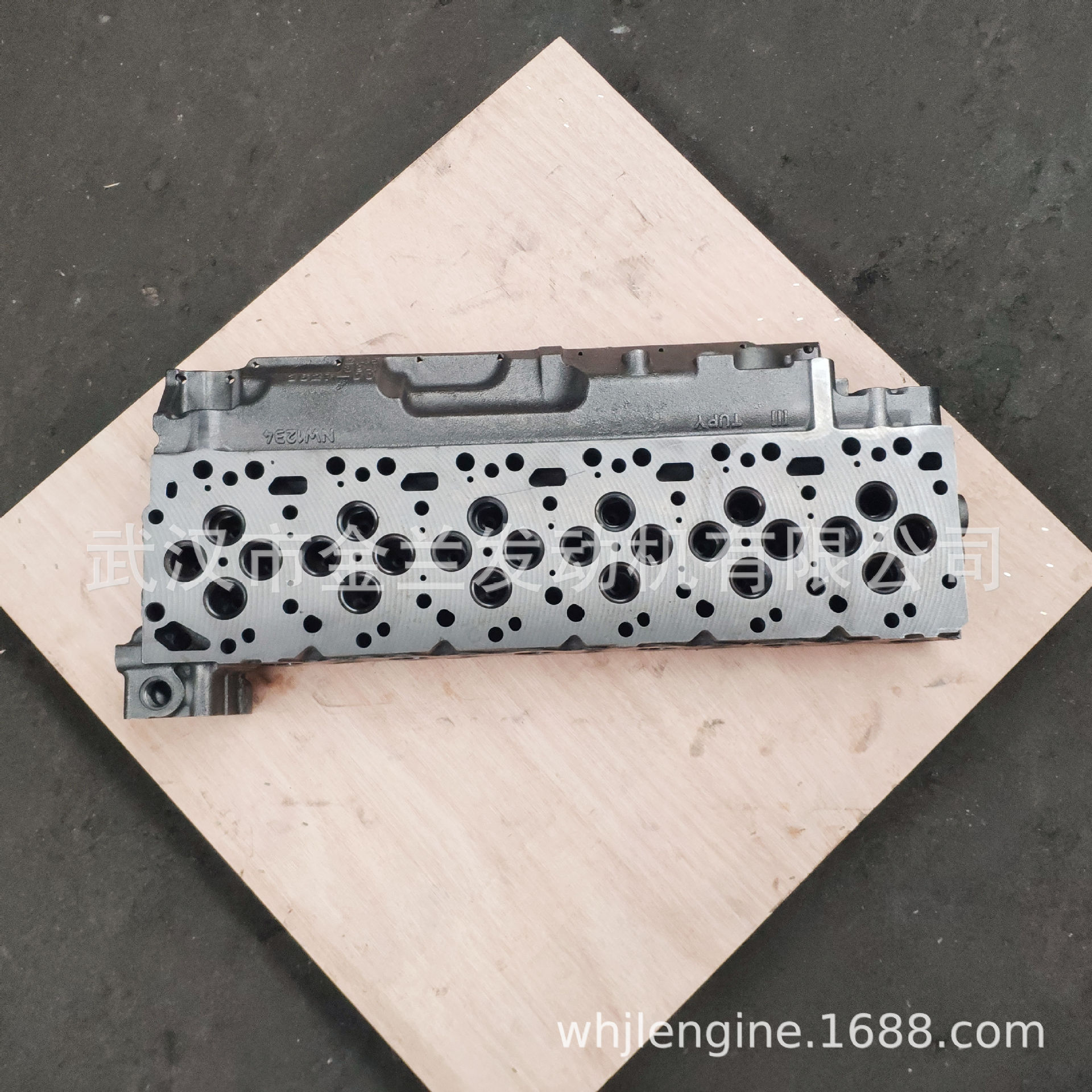 ISBE5.9缸蓋4.jpg