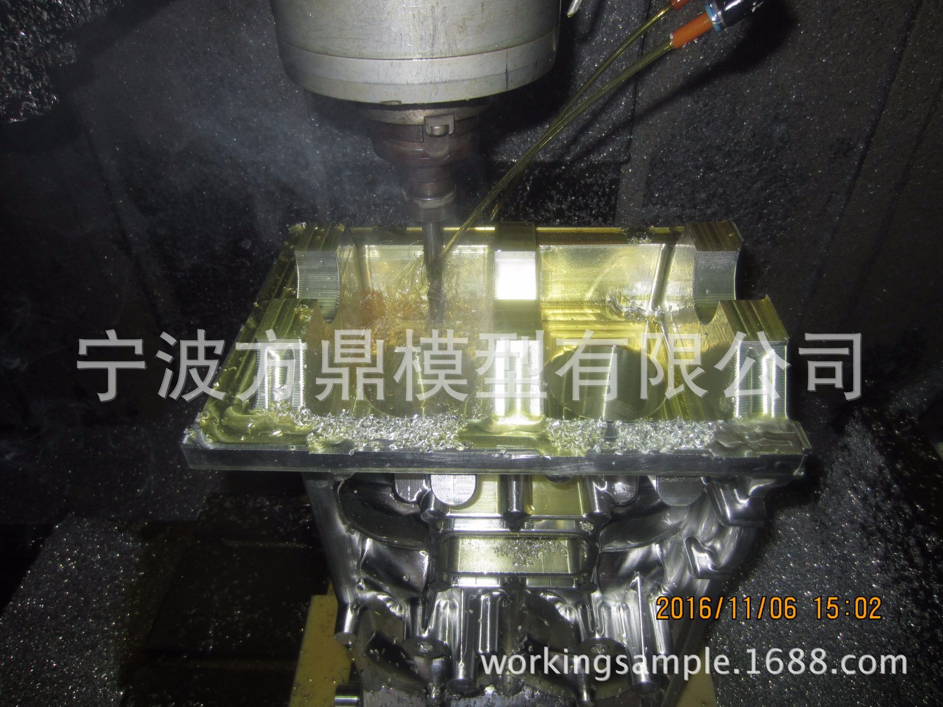 定制cnc數(shù)控精密加工鋁合金發(fā)動機引擎缸體手板模型快速成型