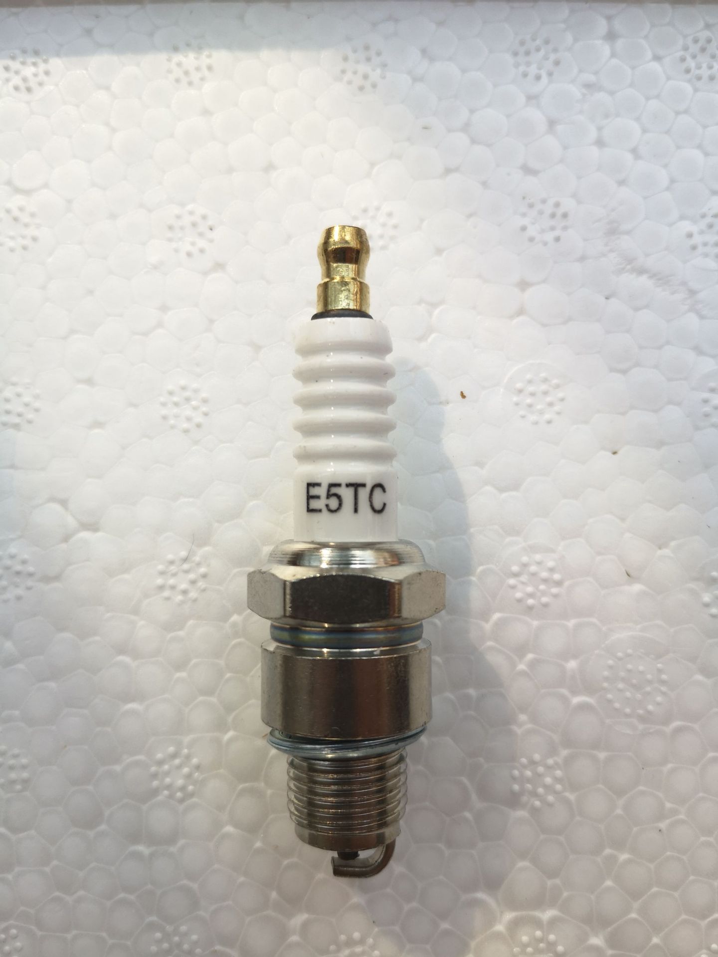 E5TC E6TC 152發(fā)動機 火花塞 廠家直銷